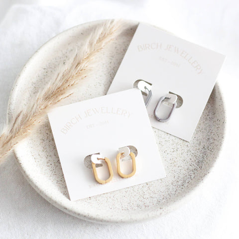 Oval Huggie Hoops: Gold