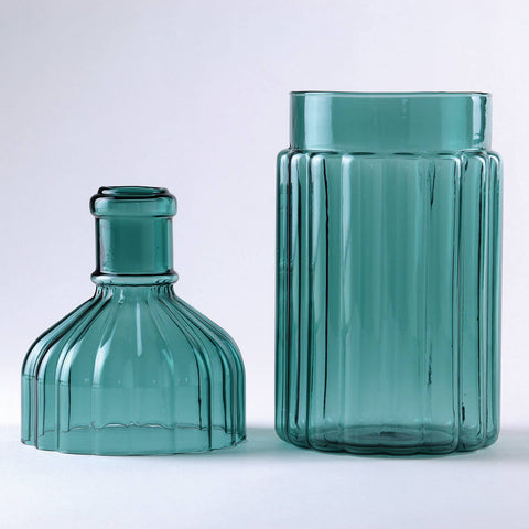 Metropolitan Elegance Ribbed Glass Flower Vase