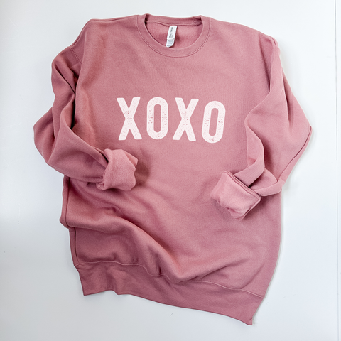 PRE-ORDER: XOXO Relaxed Fit Crewneck Sweatshirt